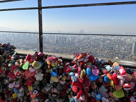 午後発！Nソウルタワー展望台入場＆ロープウェイ搭乗ツアー　Nソウルタワーから街並みを観賞 ＜明洞エリア往復 徒歩案内付き＞