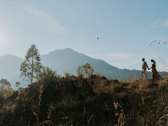 ウェディングフォト　神秘の高原＆湖フォトツアー　新婦様ヘア＆メイク込み＜早朝／撮影90分／日本語対応＞ 