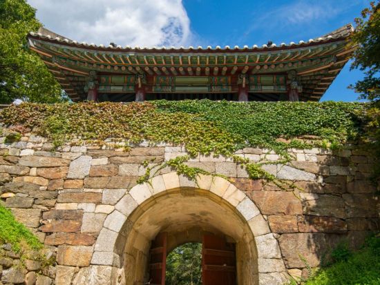 ソウル郊外観光ツアー　京畿道の3大世界遺産を巡る！南漢山城＋水原華城＋隆健陵＜1日／日本語ガイド／昼食付／ホテル送迎付＞