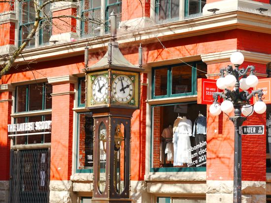 Canada_British Columbia_Vancouver_Gastown_pixta_65071467_M