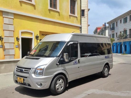 【空港送迎】フーコック国際空港⇔フーコック島内＜貸切／最大16名／現地語ドライバー＞