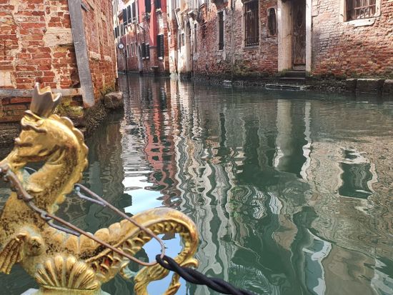 世界遺産の街ベネツィア ゴンドラ遊覧30分コース 日本語アシスタント付き ランチorディナー付きプランあり＜貸切／午前or午後＞by My bus