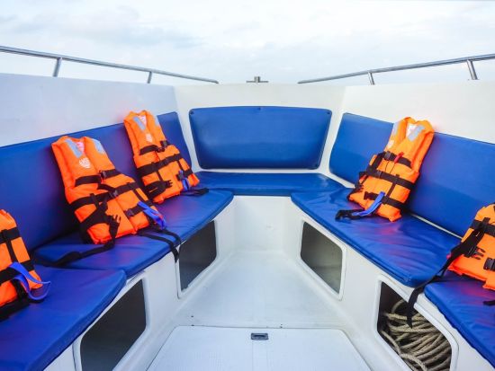 ピピ島⇔プーケット 乗船チケット＜スピードボート／午前・午後／プーケット島内送迎付＞