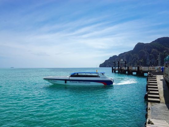 ピピ島⇔プーケット 乗船チケット＜スピードボート／午前・午後／プーケット島内送迎付＞