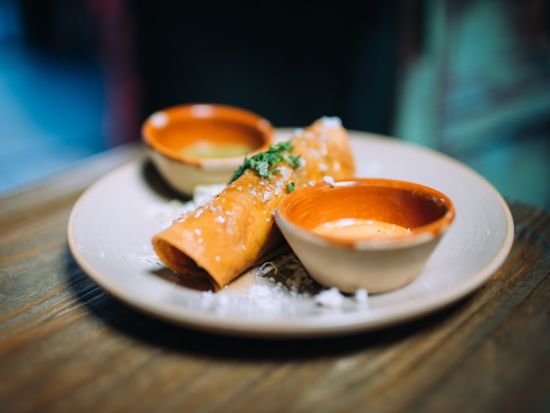 サンフランシスコグルメツアー　多国籍料理が集まるミッション地区で4つのレストランを巡る！＜3時間／英語ガイド＞