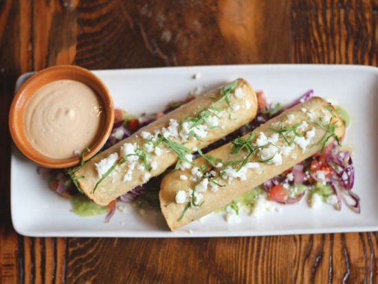 サンフランシスコグルメツアー　多国籍料理が集まるミッション地区で4つのレストランを巡る！＜3時間／英語ガイド＞