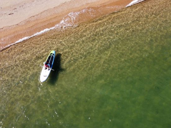 海ごみ問題に取り組むガイドと行くSDGs体験ツアー！瀬戸内海の無人島プライベートクルージングと兜島でビーチクリーン＆島探検＜1日／ランチ付／高松港＞ 
