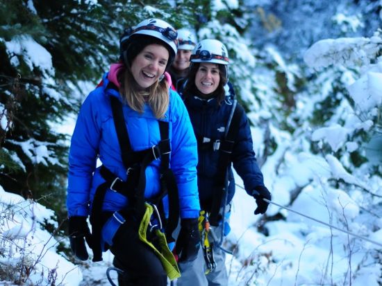 ジップライン　フィッツシモンズバレー　2つの山に囲まれた渓谷を滑空 ＜4本／11～4月／ウィスラー発＞