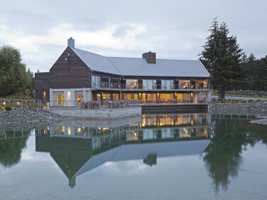 テカポ1泊2日　人気の星空スポット宿泊ツアー！4.5つ星リゾート滞在＜朝・夕食付／英語／発着地選択可／Gray Line社＞