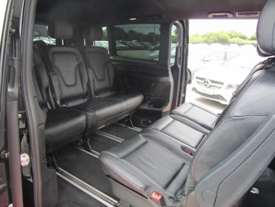 レンヌ駅 ⇔ モンサンミッシェル観光案内所または周辺ホテル　送迎サービス ＜貸切／英語ドライバー＞