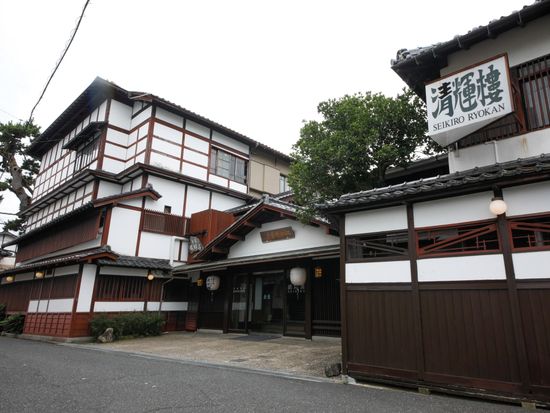 20220221063938_1279091400_15756