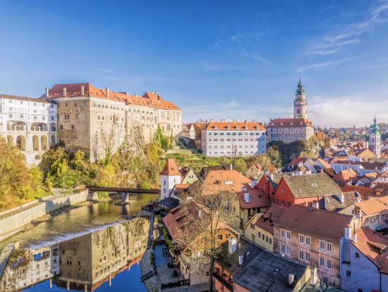 世界遺産チェスキークルムロフ 1日観光ツアー＜貸切／日本語／プラハ発＞