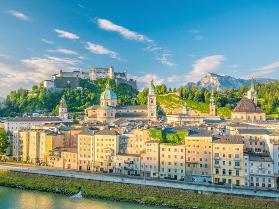 列車で行く！隣国オーストリア 世界遺産ザルツブルク　日帰り観光ツアー ＜英語ガイド／ミュンヘン発＞