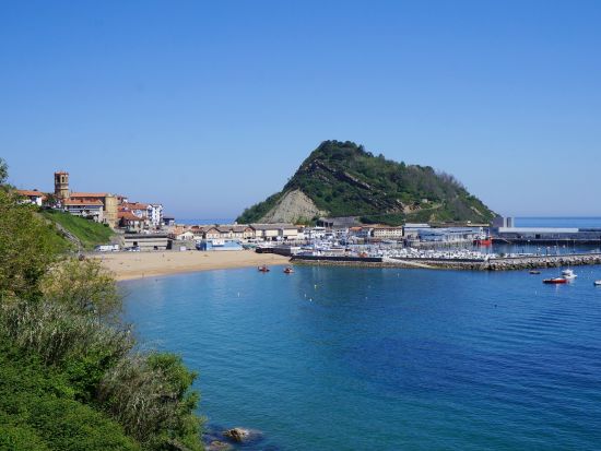 ビルバオ市内⇒サン・セバスチャン市内 送迎サービス＋ゲタリア&スマイア立ち寄り付き＜貸切／スペイン語ドライバーまたは日本語ガイド＞