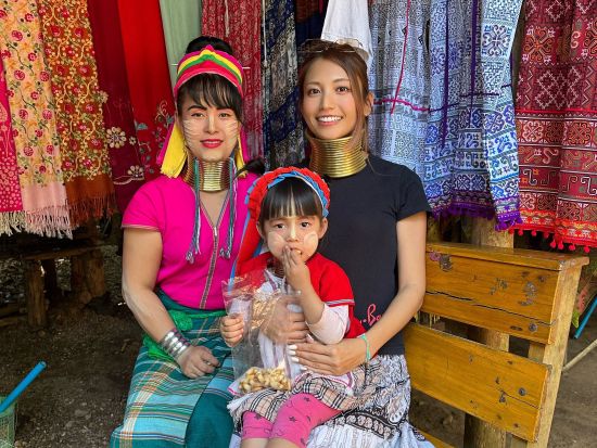 エレファントキャンプ＋首長族の村観光ツアー　タイ北部の魅力を1日で巡る！象乗り体験＋いかだ下り付き＜送迎／日本語ガイド／昼食＞