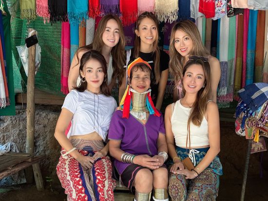 エレファントキャンプ＋首長族の村観光ツアー　タイ北部の魅力を1日で巡る！象乗り体験＋いかだ下り付き＜送迎／日本語ガイド／昼食＞