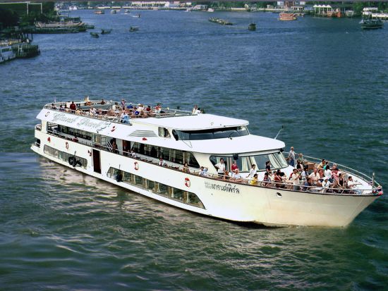 アユタヤ遺跡＋象乗り＋チャオプラヤ川ランチクルーズツアー ＊タラートノイ地区散策付きプランあり＜1日／日本語／ビュッフェ昼食／復路クルーズ＞