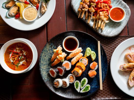 アユタヤ遺跡＋象乗り＋チャオプラヤ川ランチクルーズツアー ＊タラートノイ地区散策付きプランあり＜1日／日本語／ビュッフェ昼食／復路クルーズ＞