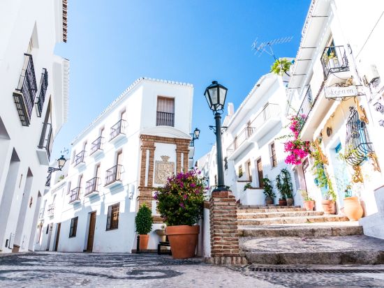 ネルハとフリヒリアナの白い村　1日観光ツアー ＜コスタ・デル・ソル発＞