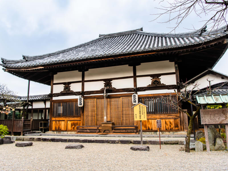 Japan_Nara_Asuka-ji_pixta_63515013_飛鳥寺本殿