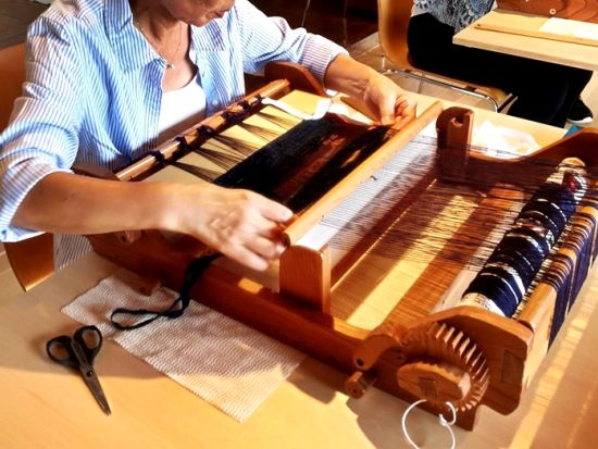新潟県十日町機織り体験ツアー「着物の街」十日町で機織り体験＜8時間＞