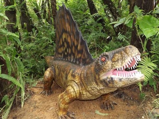 DINO恐竜PARKやんばる亜熱帯の森 お子様連れのご家族やカップルまで楽しめる人気スポット！＜購入後90日間引換OK／名護市＞