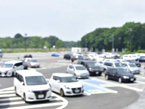 パーキングエリア