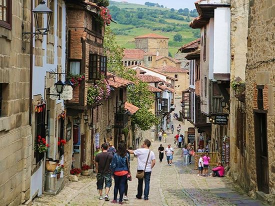 Santillana-del-Mar-foto2