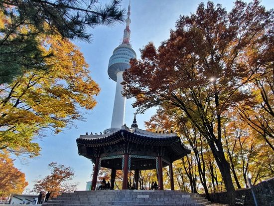 Namsan Octagonal Pavilion (2)