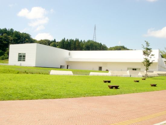 八甲田・酸ヶ湯温泉送迎観光タクシー 三内丸山遺跡、青森県立美術館、八甲田山雪中行軍遭難資料館、城ヶ倉大橋から3か所観光＜最大9名／3時間／青森発着＞