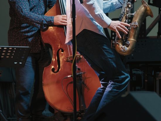 Generic photos_Jazz_saxophone_pixta_85831525_L