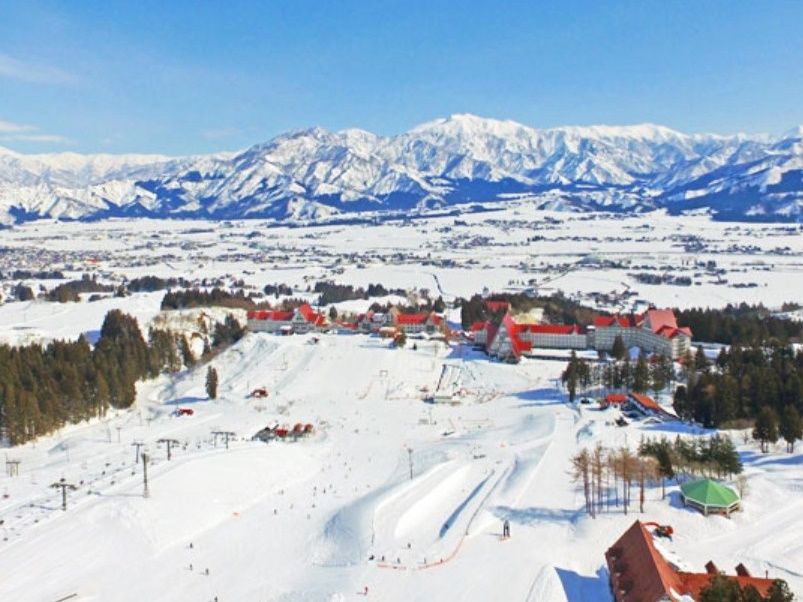 送料無料】上国&岩原リフト1日招待券ナイター付き 2枚 上越