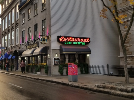 ノスタルジックな夜　ケベック旧市街夜景ツアー + ディナー＜日本語ガイド／ケベックシティ発＞