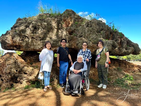 バン貸切チャーター　シニアにおすすめ！人気ガイドやYasuさん確約など選べるオリジナルツアー＜1～12名／6～12時間／日本語ガイド／空港送迎可＞