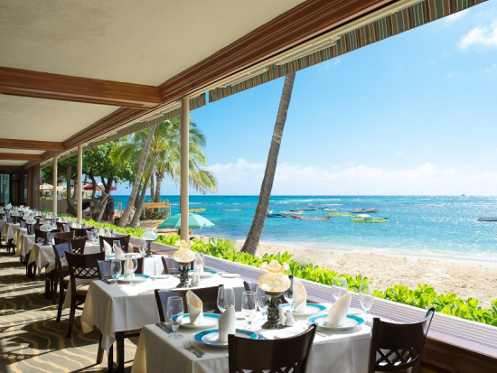 ミッシェルズ・アット・ザ・コロニーサーフ　食事券＆事前予約　オーシャンフロントのレストランで本格フレンチの夕食を　シャトーブリアン付きなど選べる4プラン