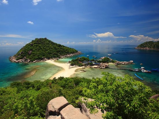 タオ島発ナンユアン島シュノーケリングツアー　美しいサンゴ礁の島の絶景ポイントへご案内♪＜昼食付／ホテル送迎付／タオ島発着＞