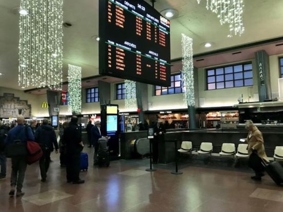 【駅送迎】モントリオール中央駅 ⇔ モントリオール・ダウンタウン地区 ＜貸切／日本語ガイド＞