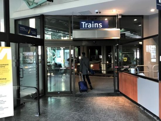 【駅送迎】ケベック・パレ駅（VIA）⇔ ケベック・ダウンタウン地区 ＜貸切／日本語ガイド＞