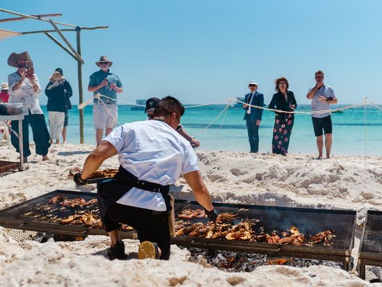 0347-WESTBEACHSTUDIO-SHORELEAVE-ABROLHOSLONGTABLE-