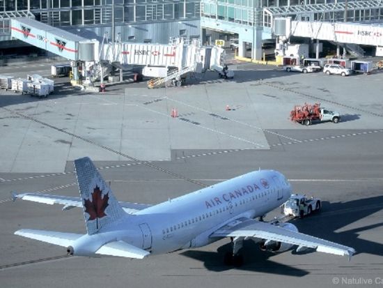 Vancouver-Airport-YVR-Air-Canada-600