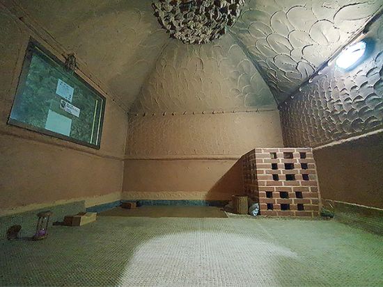 美素（ビス）汗蒸幕　アカスリでつやつや肌に＊男性も利用可能 当日予約OK！＜日本語OK／忠正路駅徒歩1分／市庁・明洞エリアからもアクセス良好＞