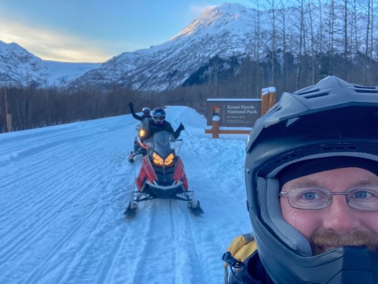 スノーモービルツアー　 キーナイ・フィヨルド国立公園を進む爽快なドライブ＜1～4月／午前・午後／約3.5時間／英語ガイド／スワード発＞