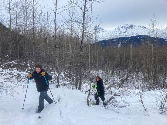 スノーモービル＋スノーシュー　キーナイ・フィヨルド国立公園を冒険＜1～4月／午前・午後／英語ガイド／スワード発＞