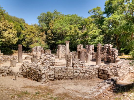 【プライベートツアー】アルバニアの魅力を凝縮！4泊5日周遊ツアー＜車＋ガイド貸切／食事付／ティラナ発＞