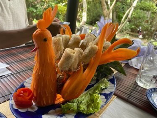 YTHAOレストラン3