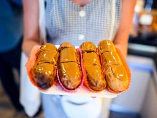 試食たっぷり！パリ スイーツ巡りウォーキングツアー 極上ショコラや絶品フランス菓子、受賞歴のあるペストリーなどを食べ歩き＜英語ガイド＞