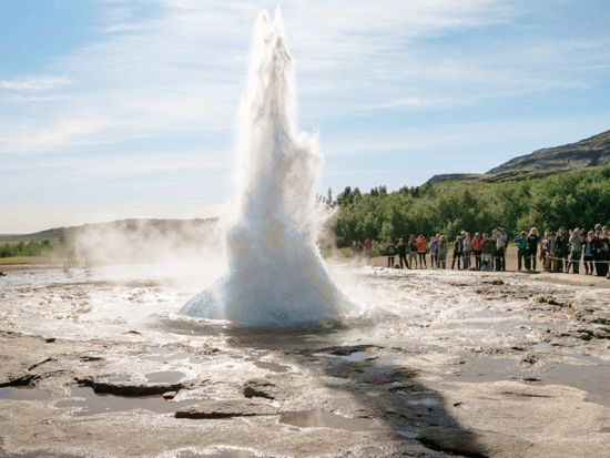 アイスランド観光の決定版！レイキャヴィーク市内観光＆ゴールデン・サークル 3泊4日ツアー＜英語／レイキャヴィーク発＞