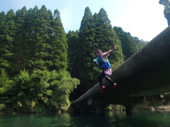 【4月～8月限定】カヌー体験　奇跡の清流・小川で楽しめる初心者向けツアー 愛犬連れOK＜2歳から参加可／昼食付き／延岡市＞ by 自然屋かわじん