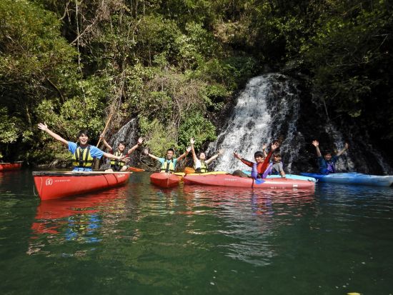 【3月～11月限定】カヌー体験　秘境蘇陽峡にあるダム湖で水上散歩　1人乗り・2人乗り・カナディアンカヌーをご用意 ＜午前・午後／山都町＞ by 自然屋かわじん