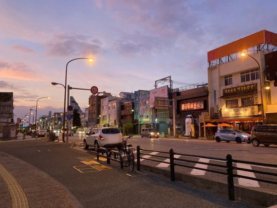 コザまちまーい ディープタウン・コザ夕暮れツアー＜コザ地区／沖縄市＞